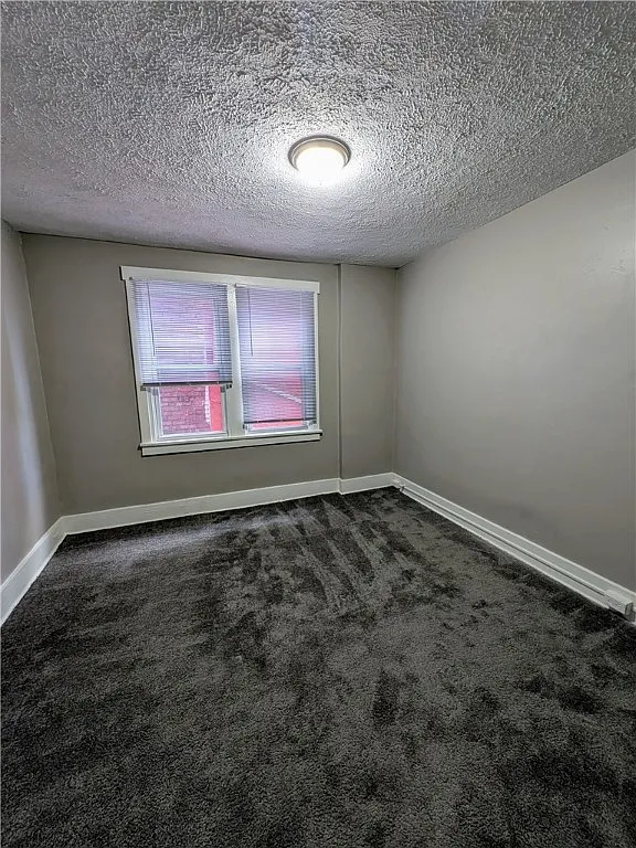 the-linden0grove-foundation-harlem-ave-bedroom-2