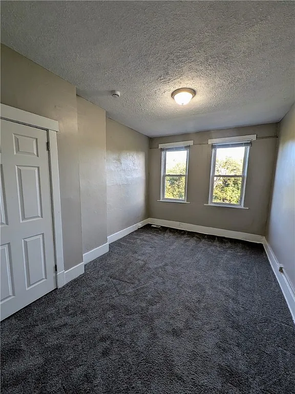 the-linden0grove-foundation-harlem-ave-bedroom-3